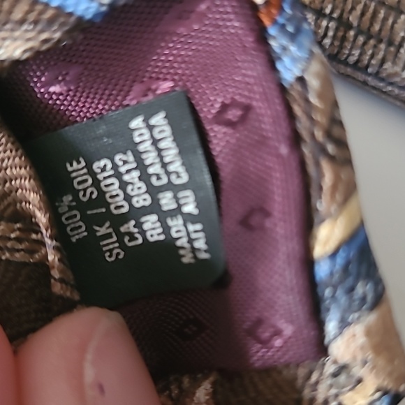 Guy Laroche Diffusion Men’s Neck Tie 100% Silk Made in Canada - Picture 5 of 5